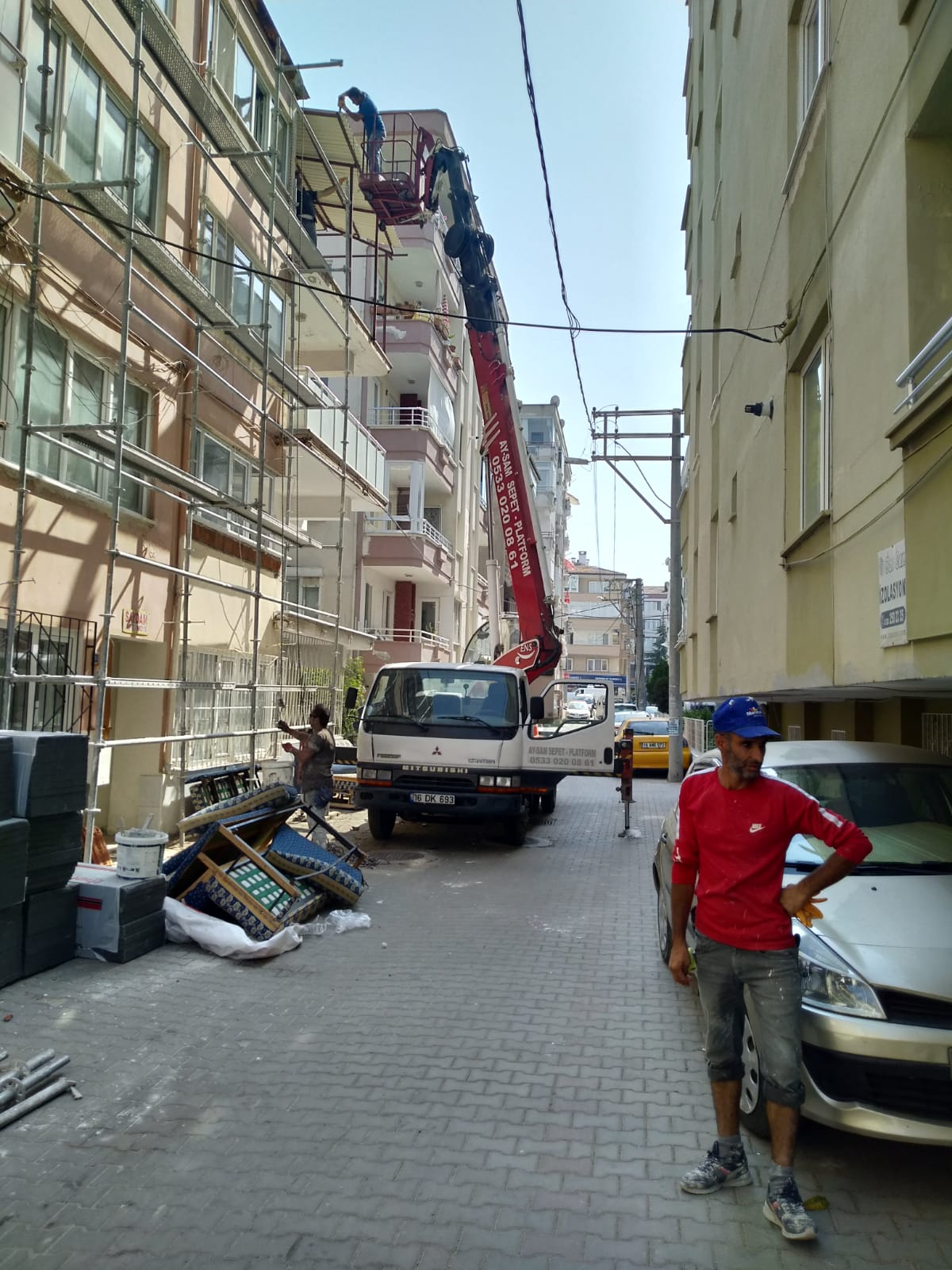1e13d7b4-0fca-46a8-90ed-c39aeeac610a.jpg