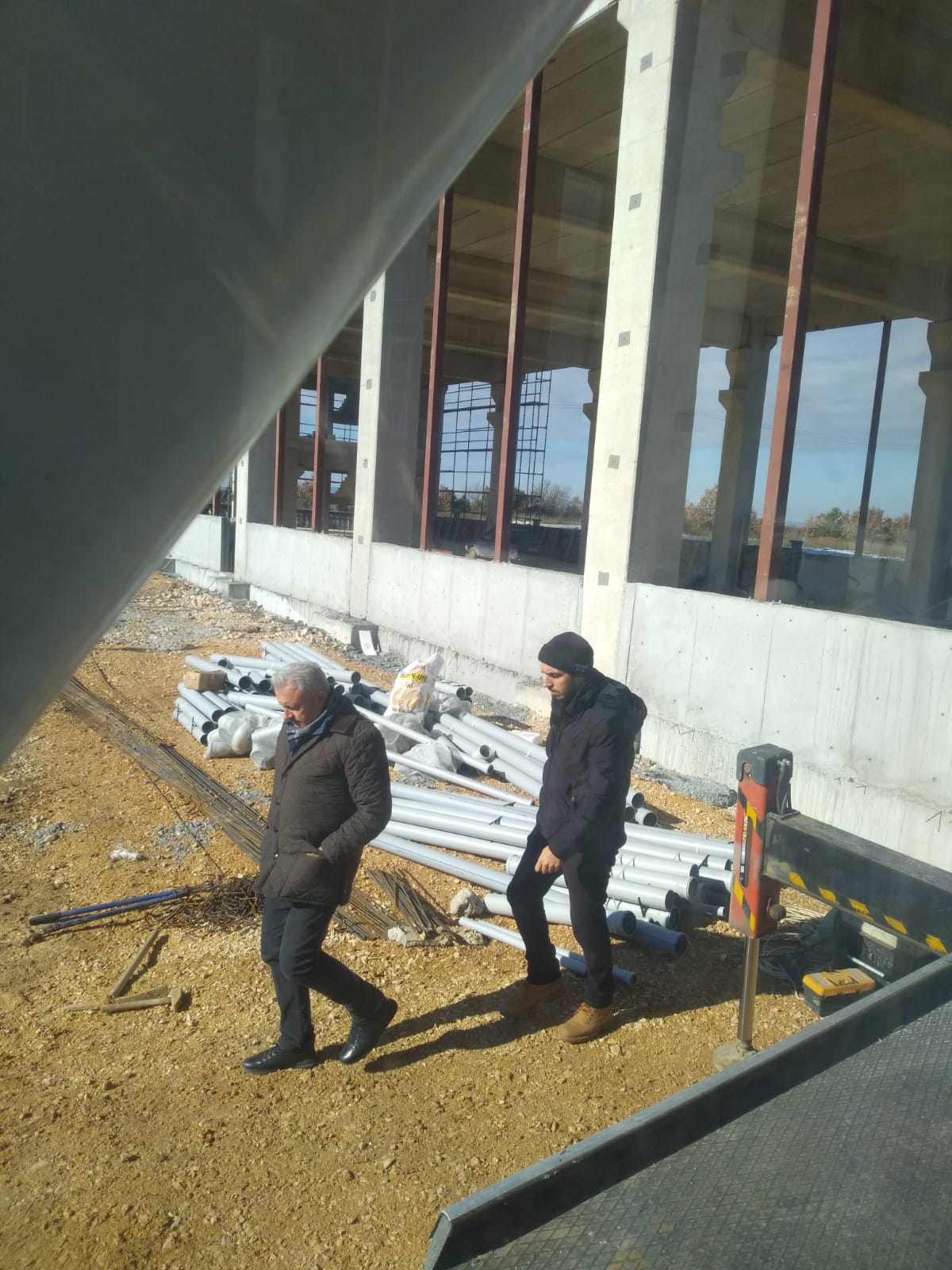 8ab4e354-be39-49c9-aadd-43119202dae6.jpg