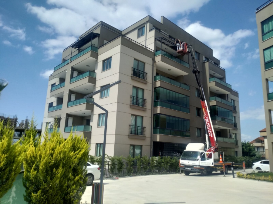 Nilüfer/Kayapa Balkon Üstü Çatı Cam Montaj Çalışması