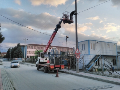 Bursa/İstanbul Yolu Elektrik Hattı Bağlama Çalışması.