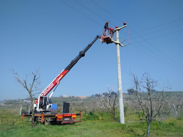 Nilüfer/Bursa Elektrik Direklerine İzolasyon Yapıldı